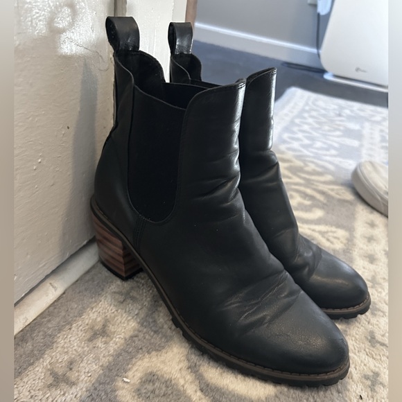 Booties - Picture 4 of 9